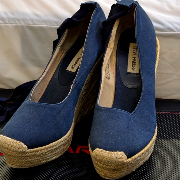 Steve Madden Heels - Picture 1 of 3